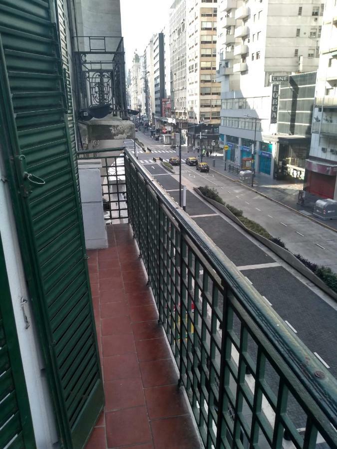 شقة Corrientes Y Uruguay بوينس آيرس المظهر الخارجي الصورة